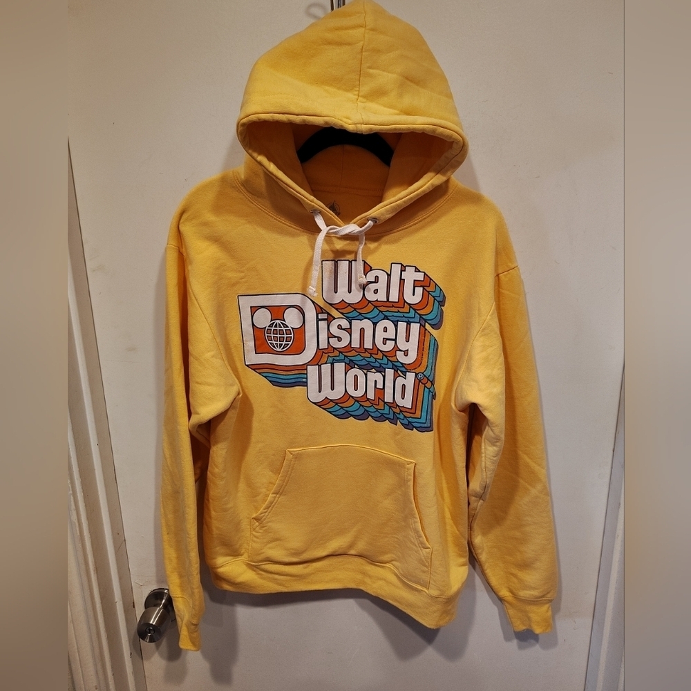 Disney World Parks Yellow Distressed Retro Spell Out Graphic Pullover Hoodie S